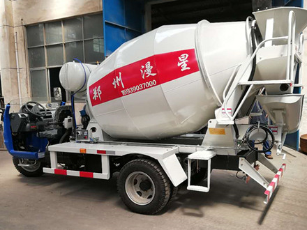 舊車底盤如何改裝混凝土攪拌車？