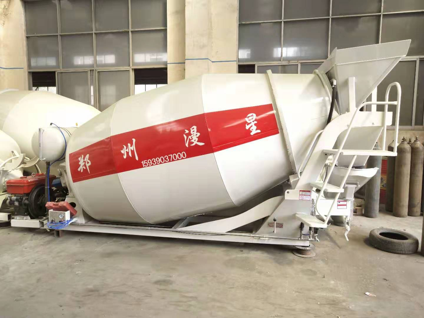 小型混凝土攪拌車氣壓供水的正確操作方式