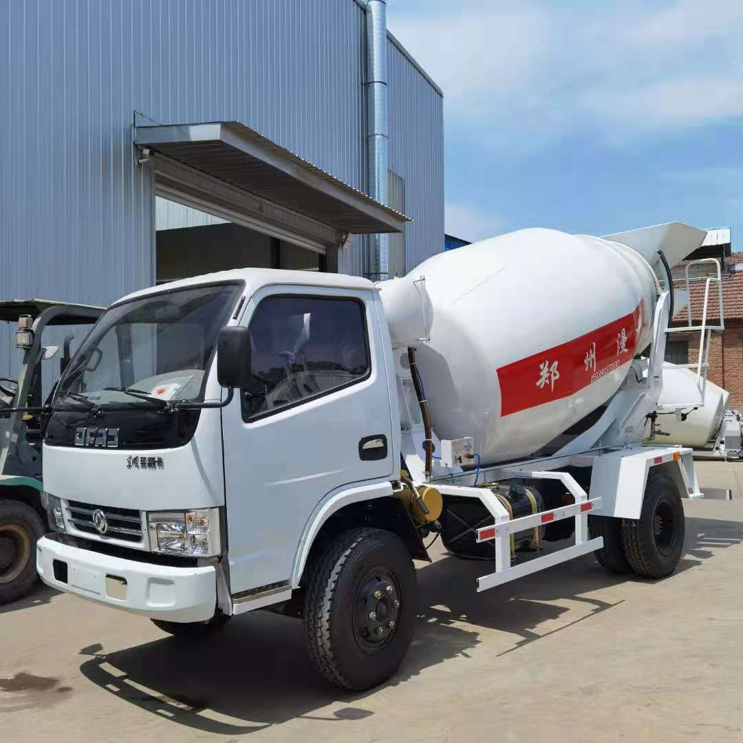 小型攪拌車的保養(yǎng)事項有哪些？